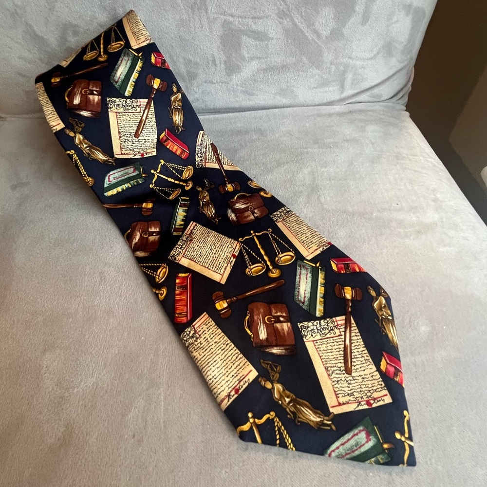 Alynn Neckwear Mens Necktie‎ Tie Legal Attorney Justice Vintage Office Dad Gift